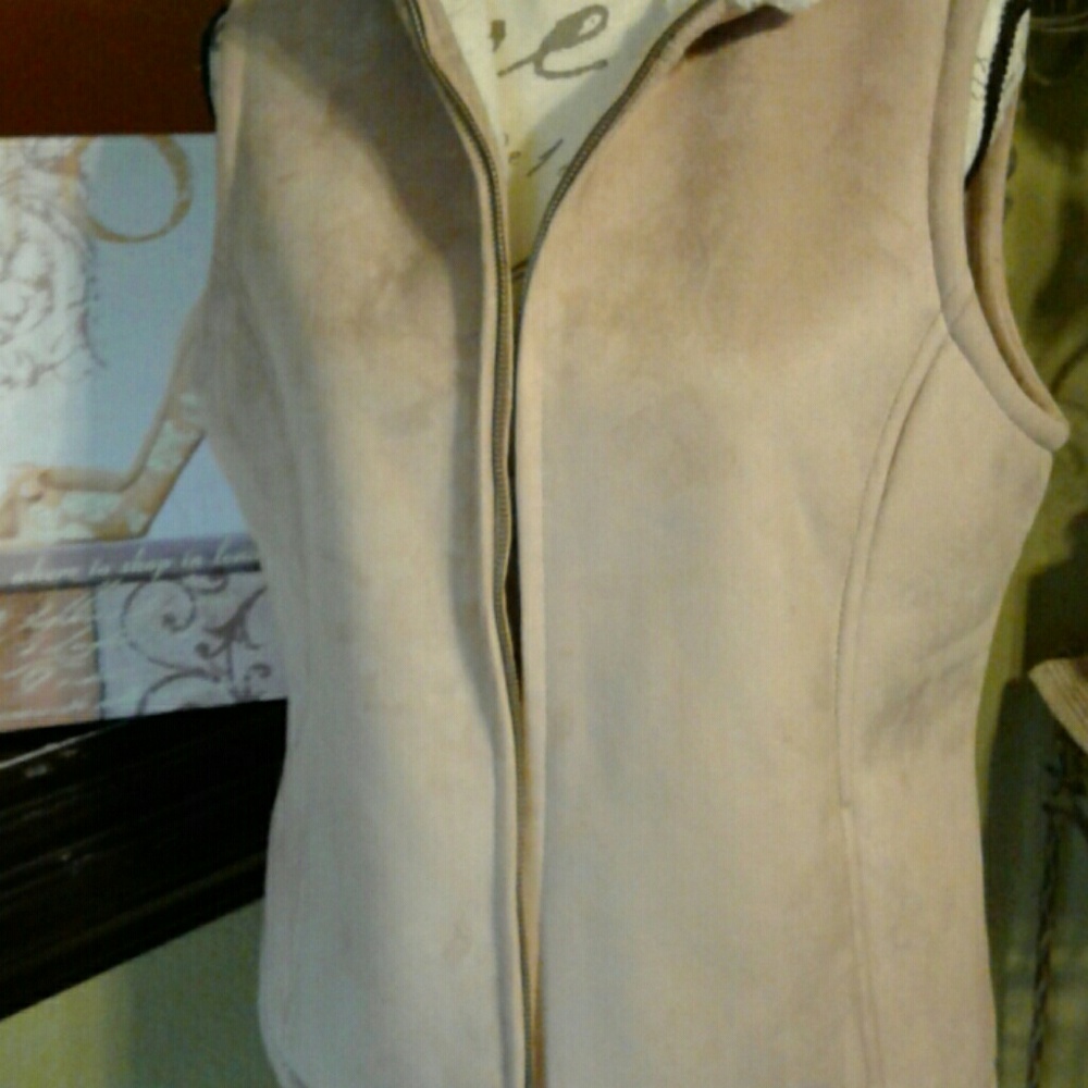 COPY - Sleeve  less jacket